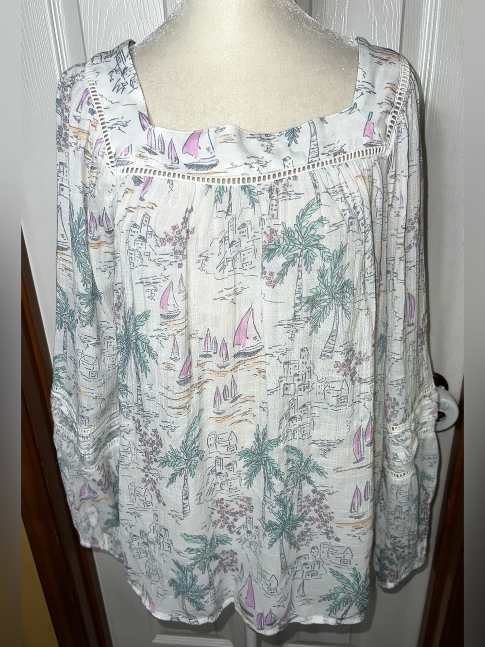 Lauren Conrad Blouse Top Tropical Beach Vacation Lightweight Long Sleeve M